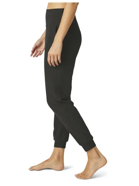 Beyond Yoga Spacedye Jogger in Darkest Night