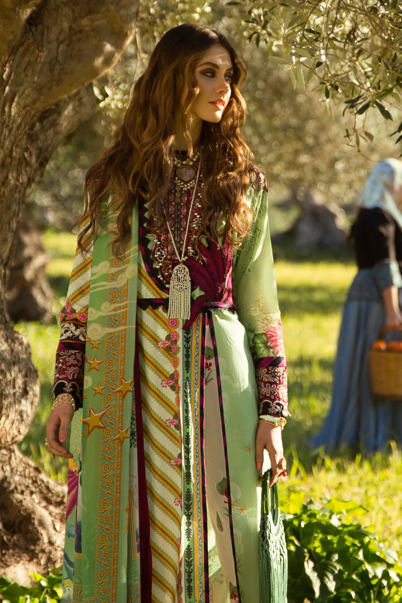 Élan Luxury Lawn Collection 2019 – EL-09 A (VIVIR)